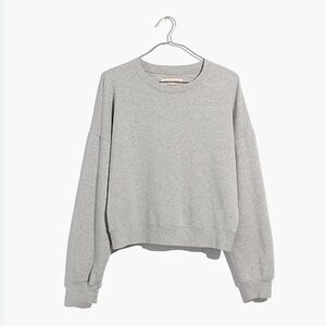 Rivet & Thread heathered Grey Cropped Sweatshirt size Small
Marled new madewell